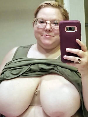 naked full-grown unshaded selfshot easy markswoman