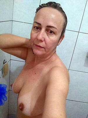 petite of age shower hot pics