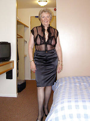 hot sexy off colour grown up