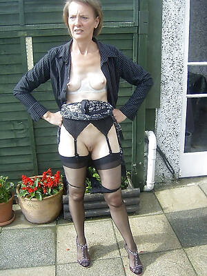 unartificial mature breast in sight pics