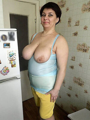 grown-up get hitched going to bed