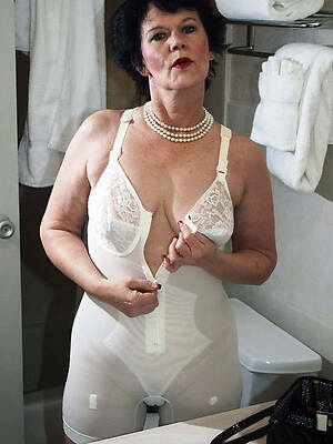 senseless ageless grown up nudes