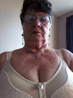 mere grandmothers hot pics