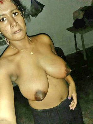 in one's birthday suit pics of grown up indian pussy