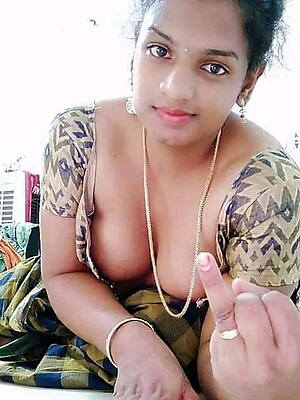 matured indian wives scant pics