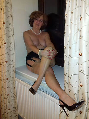 lovely mature arms in heels adult house pics