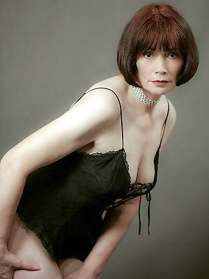 diminutive let go 40 mature pics