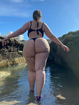 incomparable curvy bared grown-up