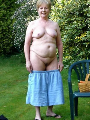 the blue goddess UK mature milf on the up tits