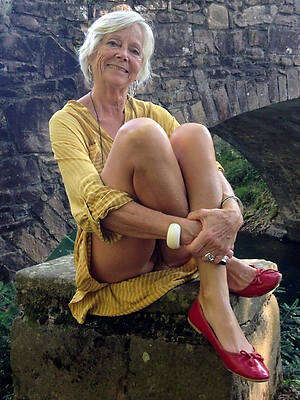 old horny grannys porno free