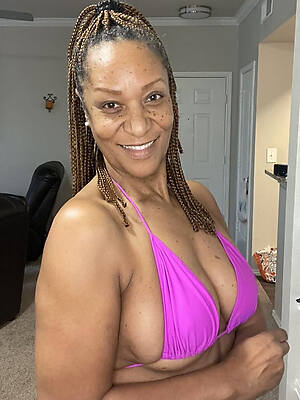 naked American black mature pics