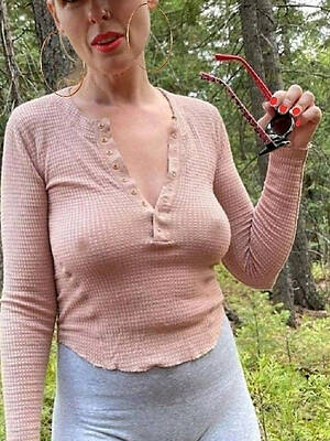 hot of age women cameltoe teasing us