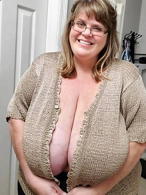 easy hd fat mature amateur tits pics