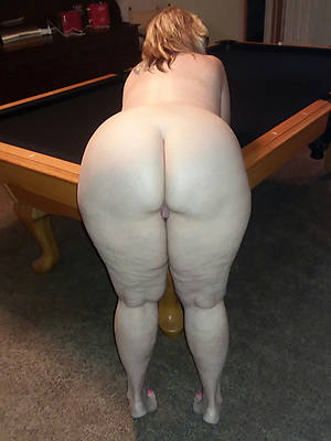 sizzling big booty mature cooky pics