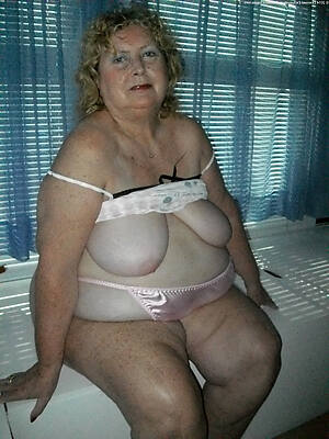 undress pics of natural matured grandma pussy
